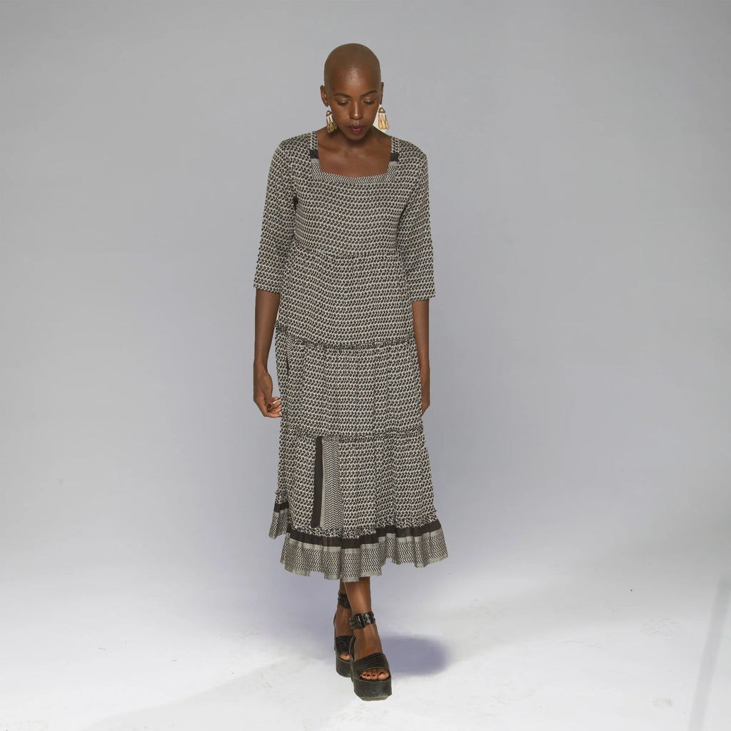 Kufiyeh Dress (Black/White)