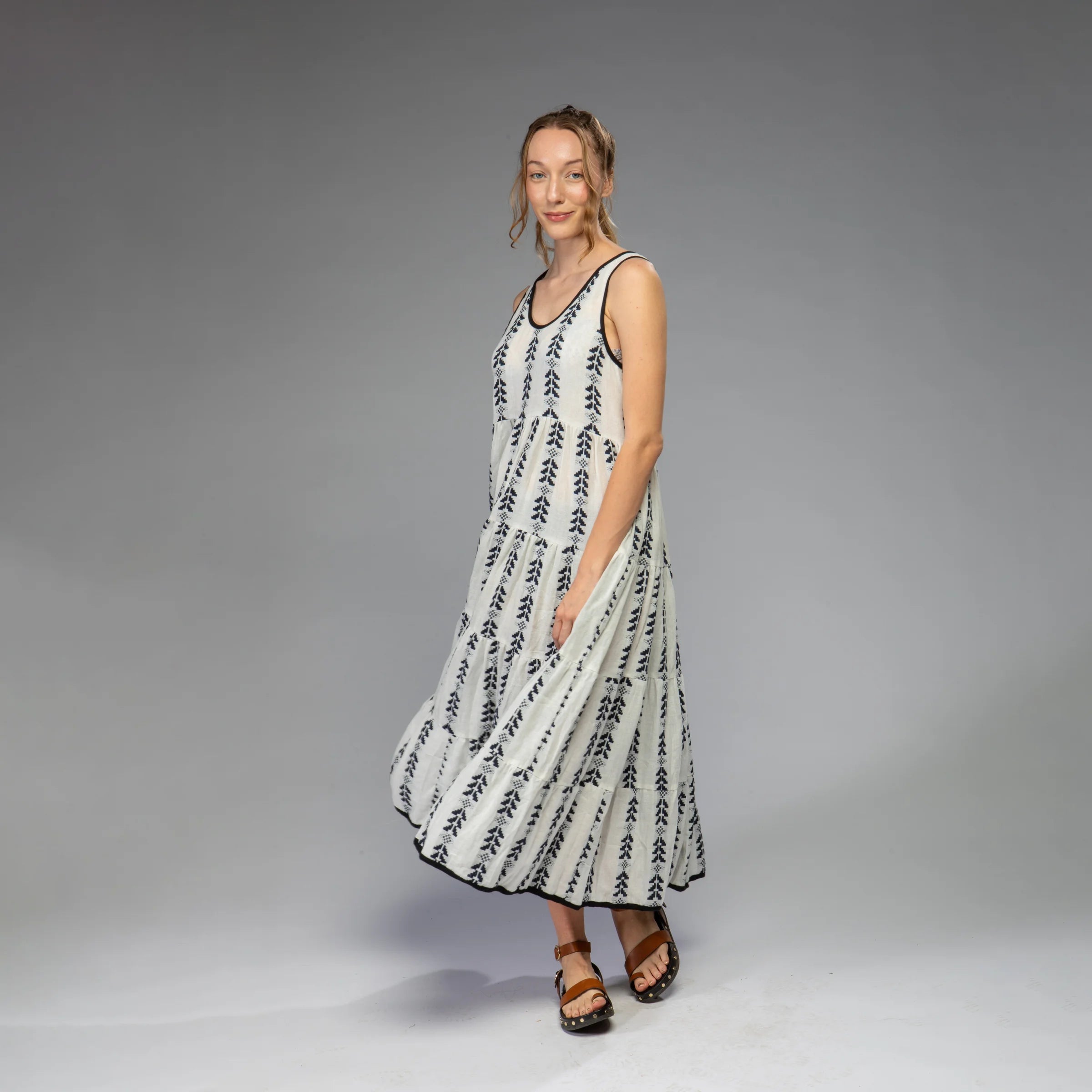 Sumeria Sundress ( White & Black )