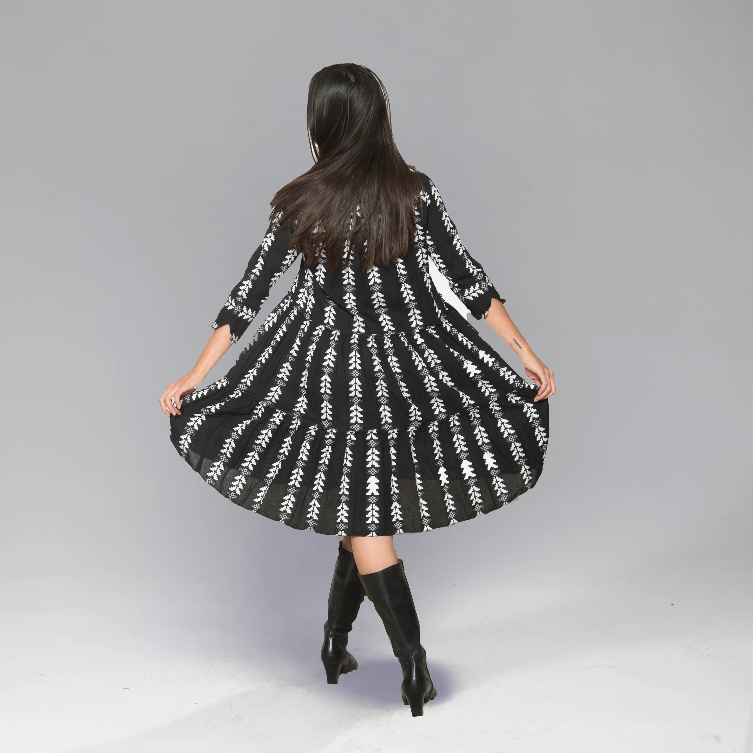 Zarina Dress (Black & White)