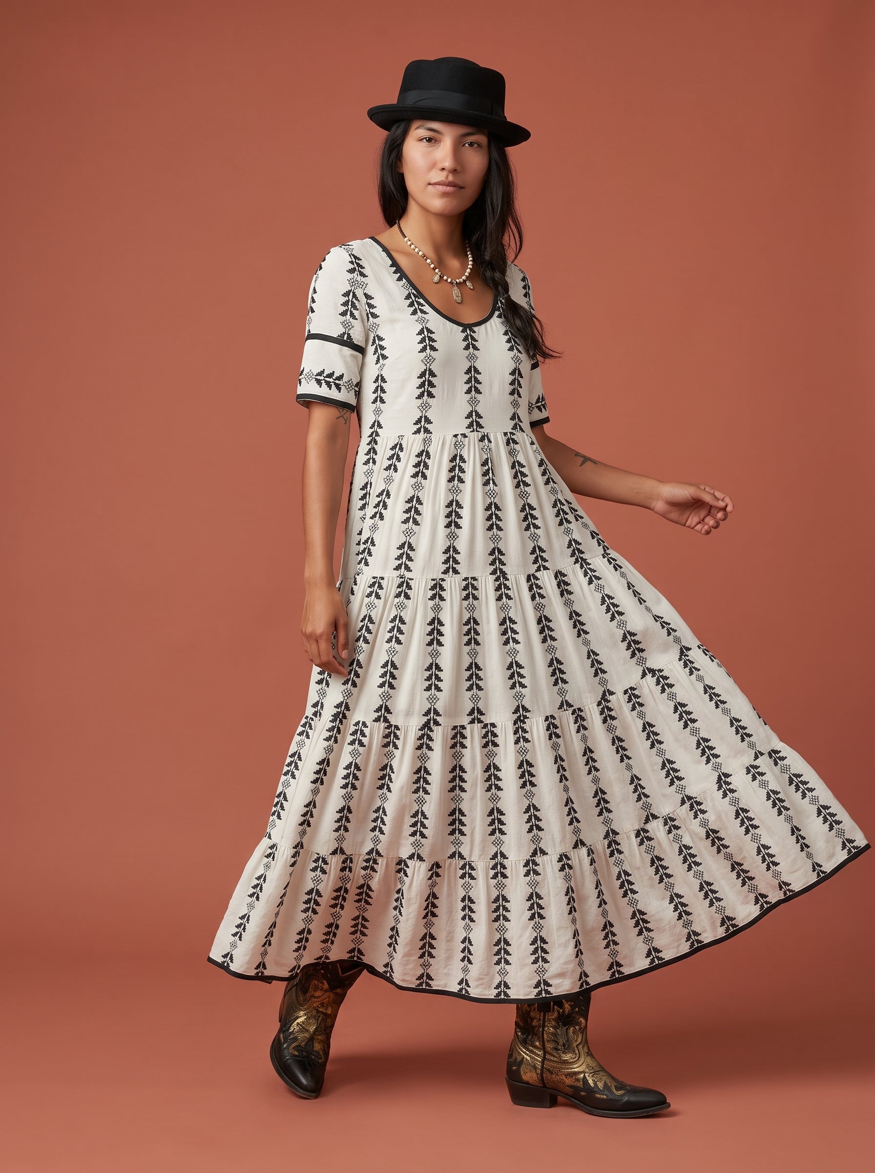 Sumeria Dress with sleeves ( White & Black )