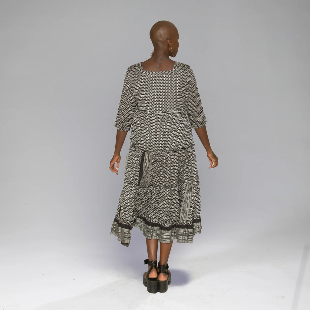 Kufiyeh Dress (Black/White)