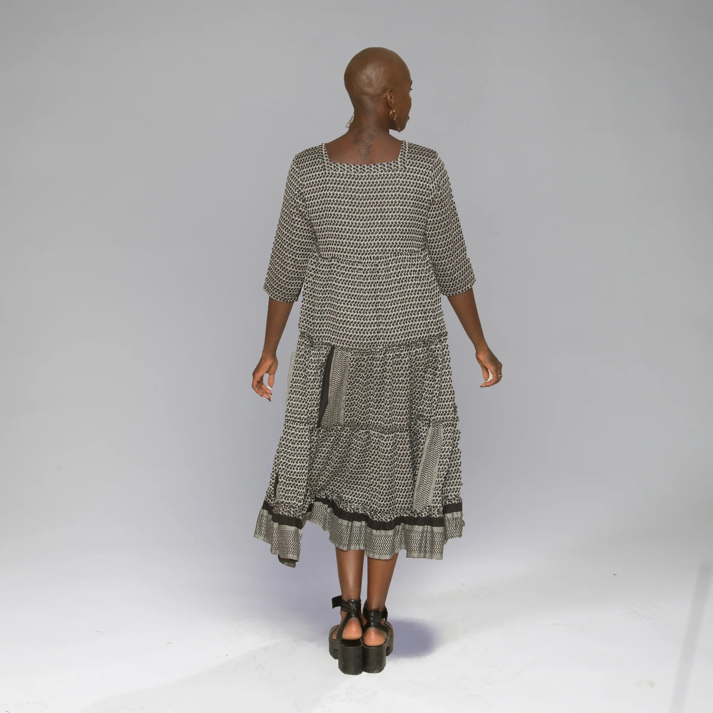 Kufiyeh Dress (Black/White)