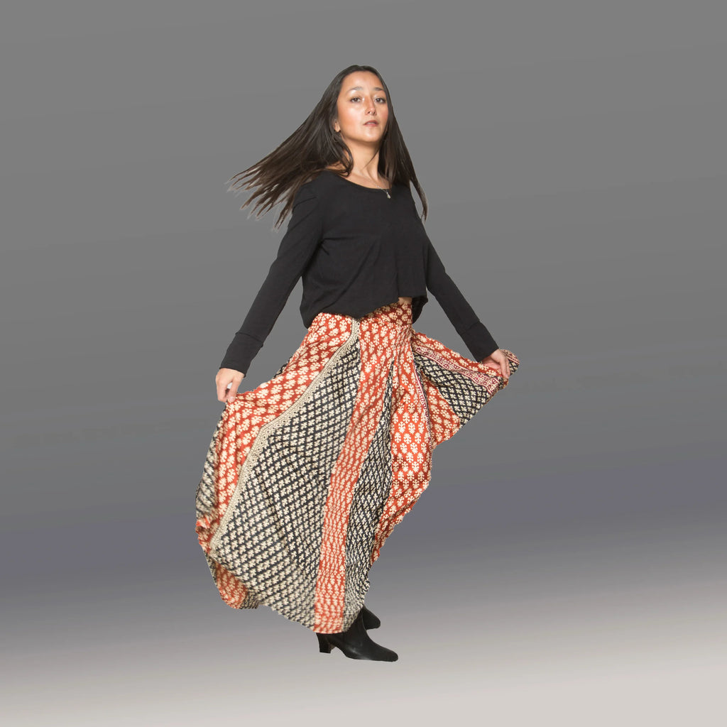 Kasuri Skirt (Block Print Rust & Black)