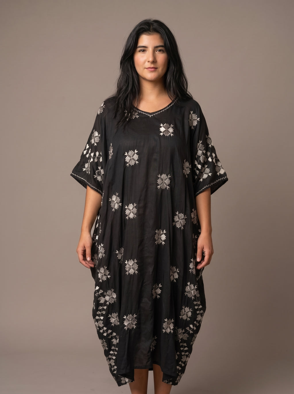 Ali Abasin Caftan (Blk w/Silver Motif)